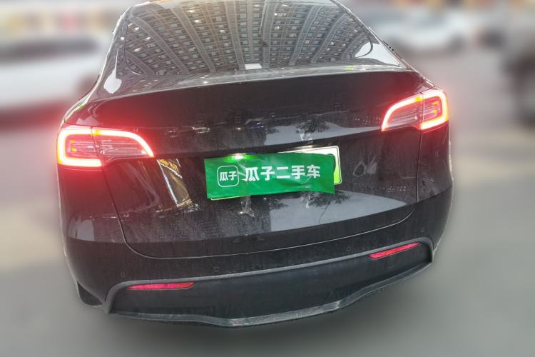 Used Tesla Model Y 2023 Long-Range All-Wheel-Drive Version Rear