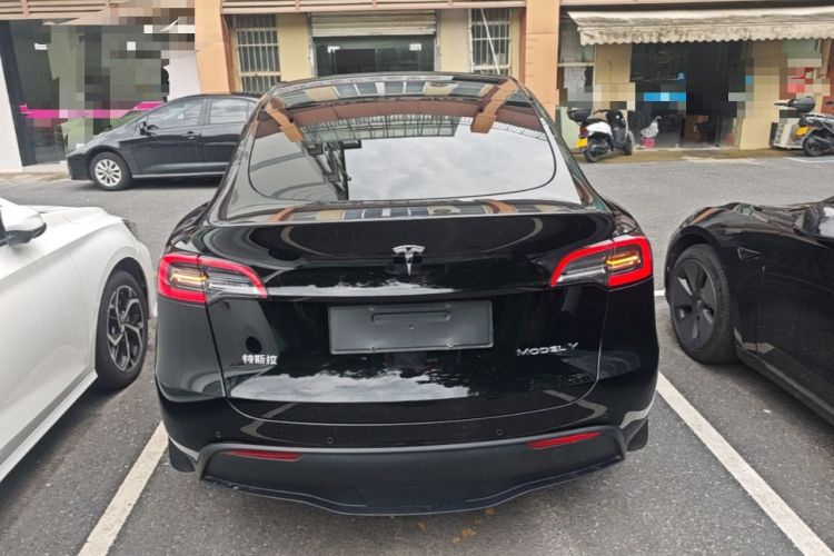 Used Tesla Model Y 2023 Long-Range All-Wheel-Drive Version Rear