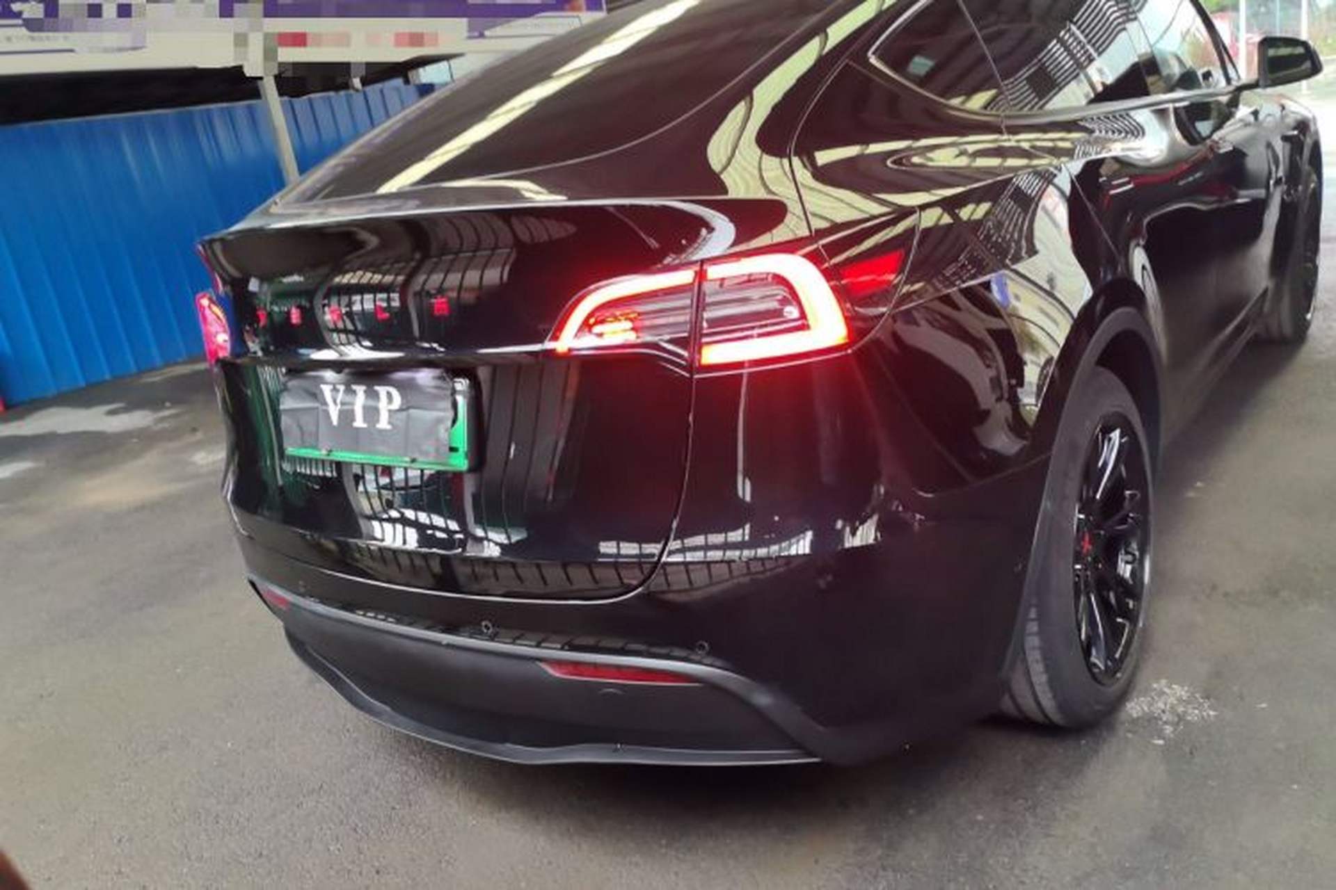 Used Tesla Model Y 2023 Rear-Wheel-Drive Version Rear