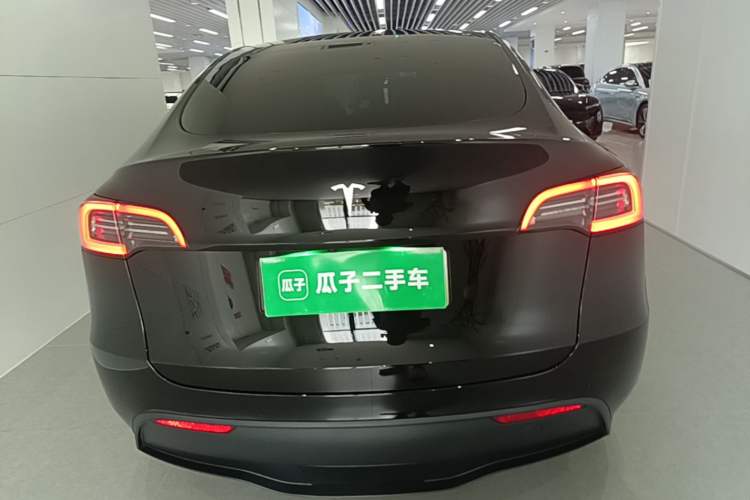 Used Tesla Model Y 2023 Long-Range All-Wheel-Drive Version Rear