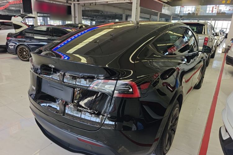 Used Tesla Model Y 2023 Rear-Wheel-Drive Version Rear Right 45 Deg