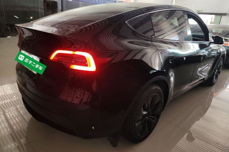 Used Tesla Model Y 2023 Rear-Wheel-Drive Version Rear Right 45 Deg