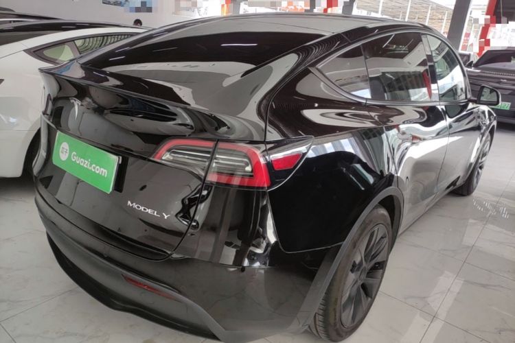 Used Tesla Model Y 2023 Rear-Wheel-Drive Version Rear Right 45 Deg