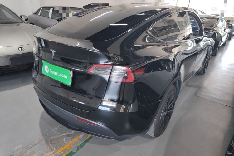 Used Tesla Model Y 2023 Rear-Wheel-Drive Version Rear Right 45 Deg