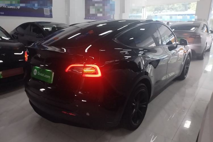 Used Tesla Model Y 2023 Rear-Wheel-Drive Version Rear Right 45 Deg