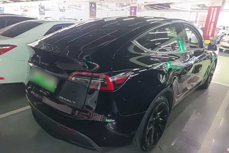 Used Tesla Model Y 2023 Rear-Wheel-Drive Version Rear Right 45 Deg