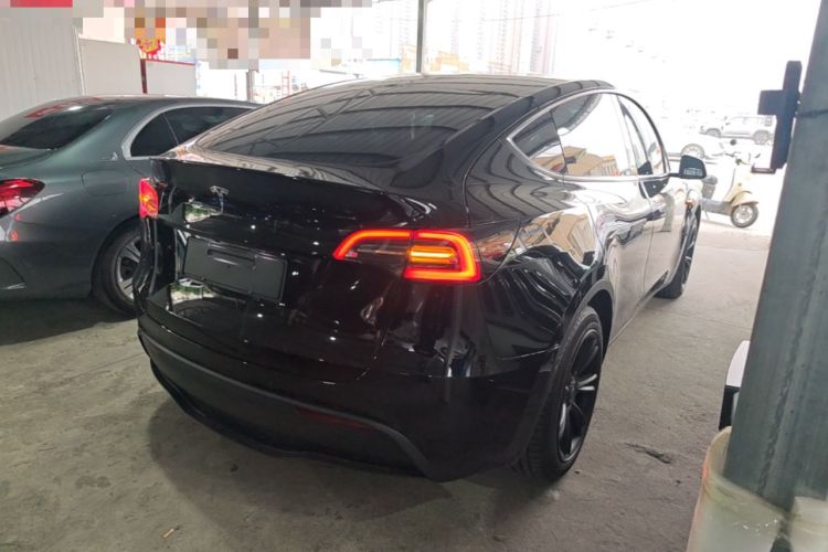 Used Tesla Model Y 2023 Rear-Wheel-Drive Version Rear Right 45 Deg