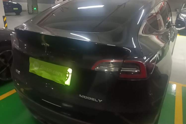 Used Tesla Model Y 2023 Rear-Wheel-Drive Version Rear Right 45 Deg
