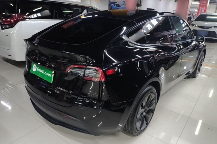 Used Tesla Model Y 2023 Rear-Wheel-Drive Version Rear Right 45 Deg