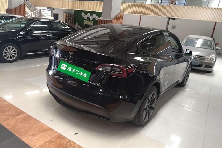 Used Tesla Model Y 2023 Rear-Wheel-Drive Version Rear Right 45 Deg