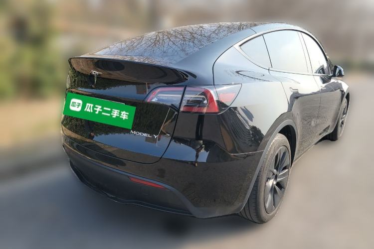 Used Tesla Model Y 2023 Rear-Wheel-Drive Version Rear Right 45 Deg