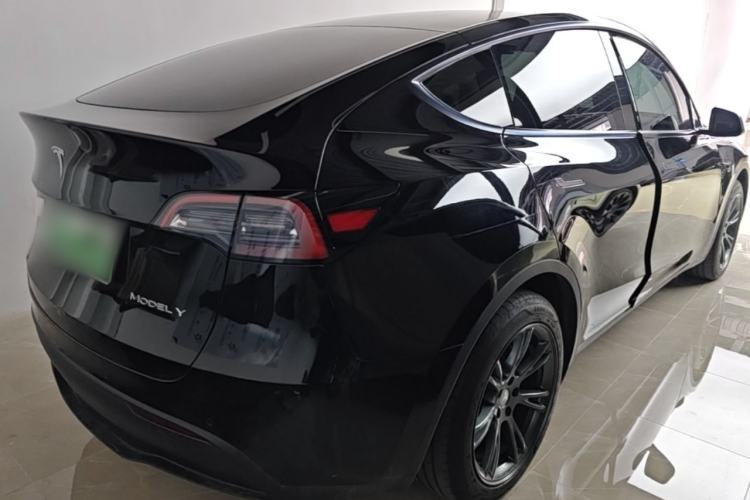 Used Tesla Model Y 2023 Rear-Wheel-Drive Version Rear Right 45 Deg