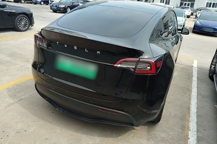 Used Tesla Model Y 2023 Rear-Wheel-Drive Version Rear Right 45 Deg
