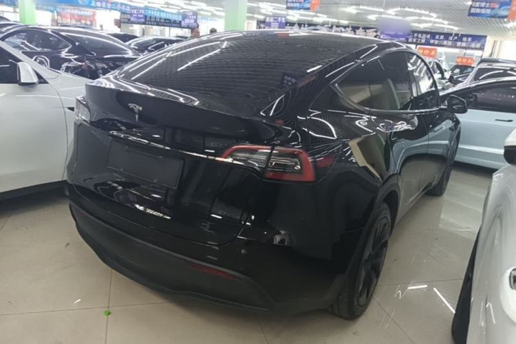 Used Tesla Model Y 2023 Rear-Wheel-Drive Version Rear Right 45 Deg