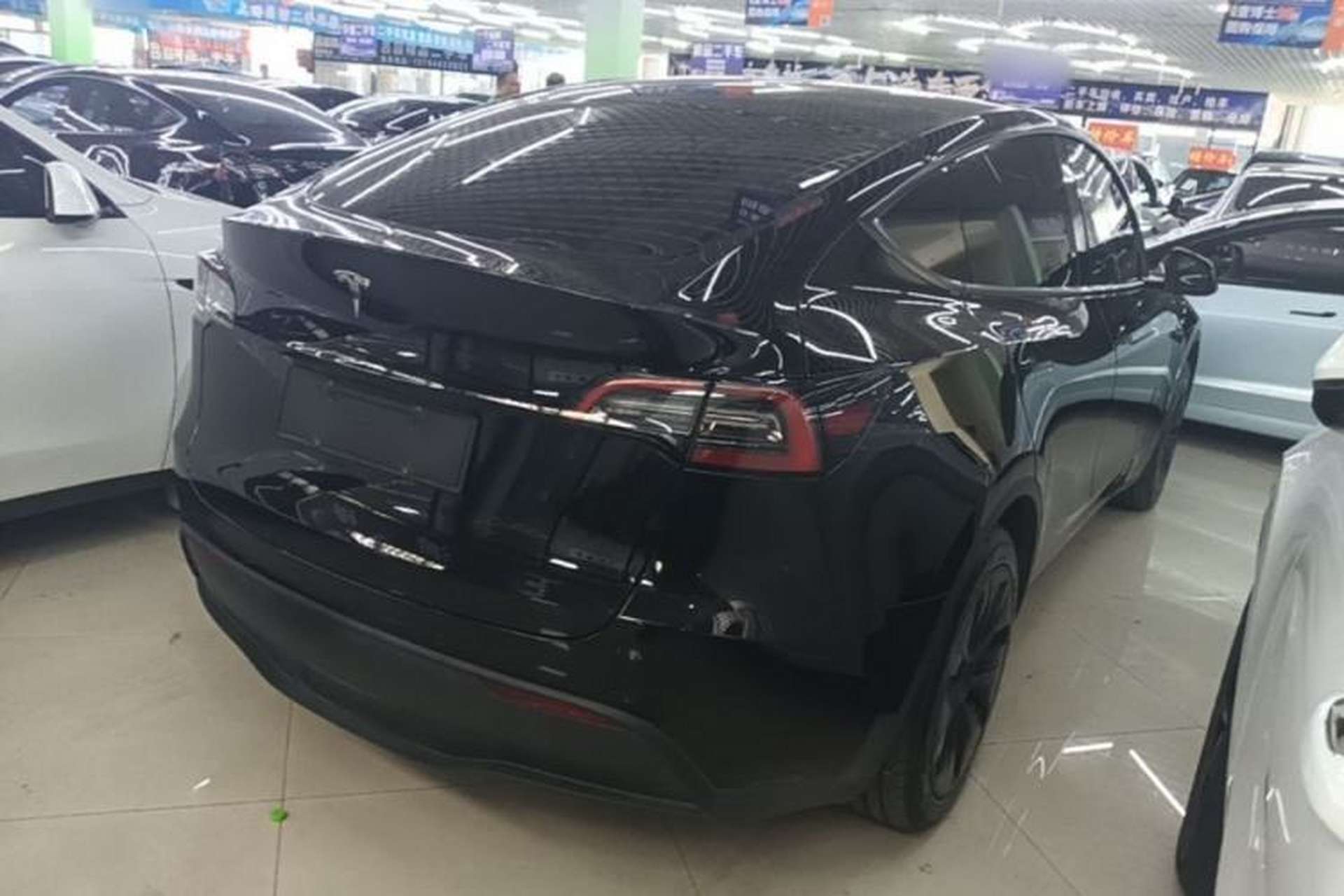Used Tesla Model Y 2023 Rear-Wheel-Drive Version Rear Right 45 Deg