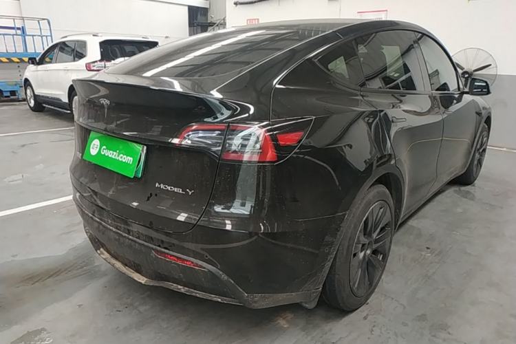 Used Tesla Model Y 2023 Rear-Wheel-Drive Version Rear Right 45 Deg
