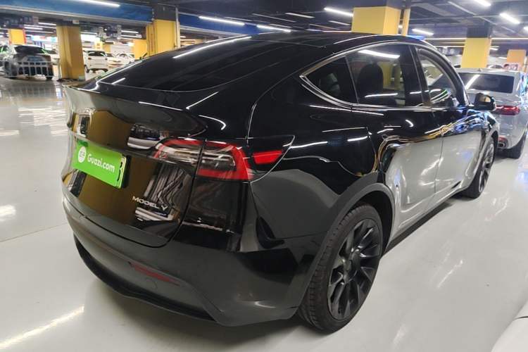 Used Tesla Model Y 2023 Long-Range All-Wheel-Drive Version Rear Right 45 Deg