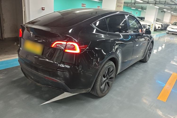 Used Tesla Model Y 2023 Rear-Wheel-Drive Version Rear Right 45 Deg