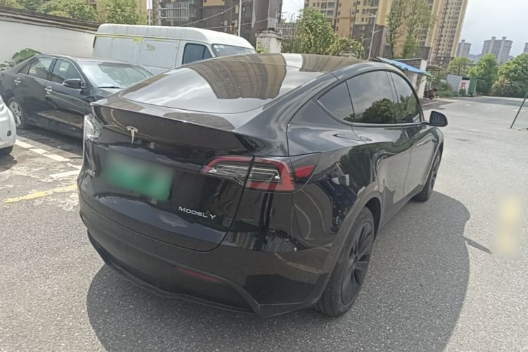 Used Tesla Model Y 2023 Rear-Wheel-Drive Version Rear Right 45 Deg