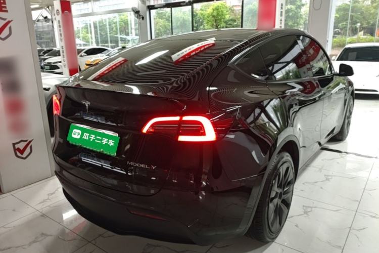 Used Tesla Model Y 2023 Rear-Wheel-Drive Version Rear Right 45 Deg