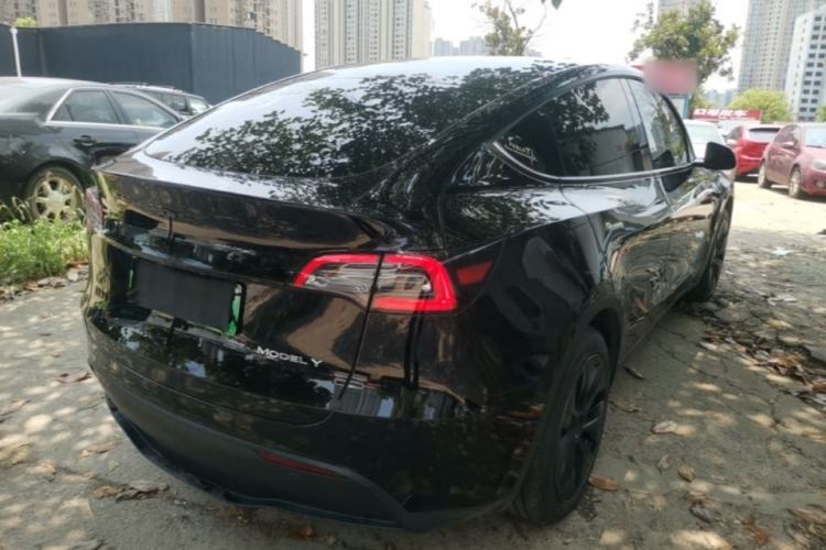Used Tesla Model Y 2023 Rear-Wheel-Drive Version Rear Right 45 Deg
