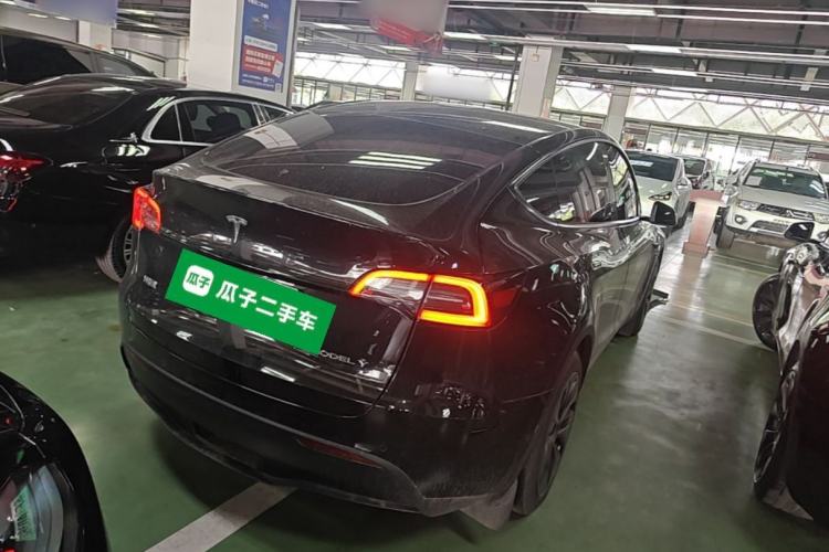 Used Tesla Model Y 2023 Rear-Wheel-Drive Version Rear Right 45 Deg