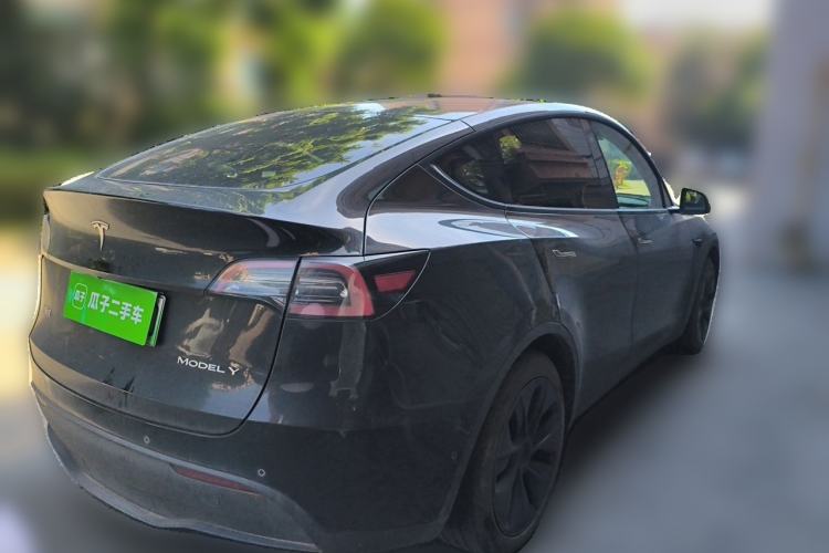 Used Tesla Model Y 2023 Rear-Wheel-Drive Version Rear Right 45 Deg