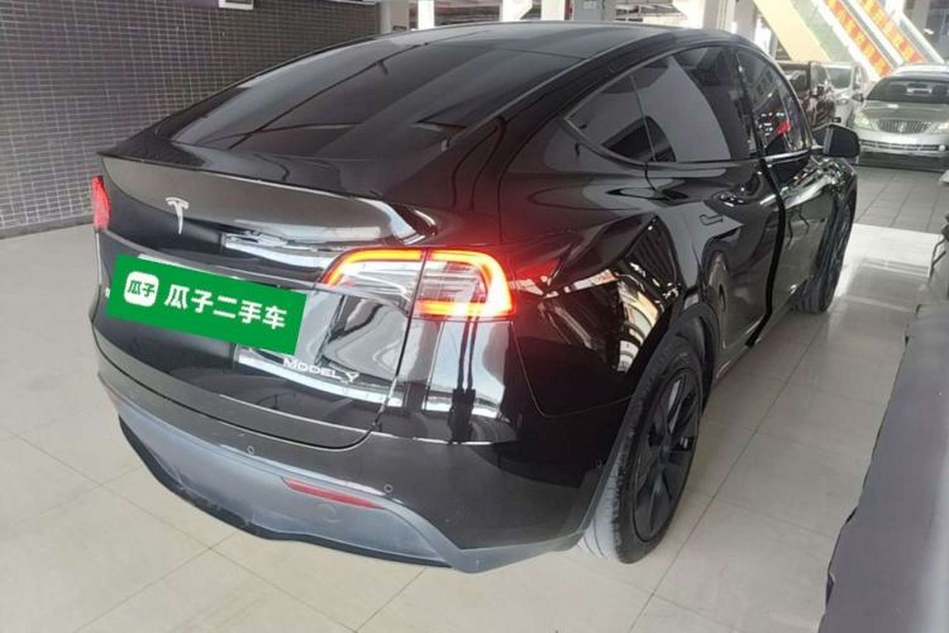 Used Tesla Model Y 2023 Rear-Wheel-Drive Version Rear Right 45 Deg