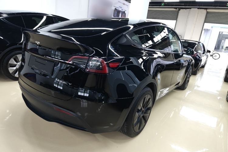 Used Tesla Model Y 2023 Rear-Wheel-Drive Version Rear Right 45 Deg