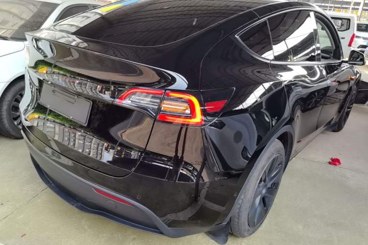 Used Tesla Model Y 2023 Rear-Wheel-Drive Version Rear Right 45 Deg