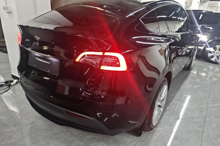 Used Tesla Model Y 2023 Rear-Wheel-Drive Version Rear Right 45 Deg