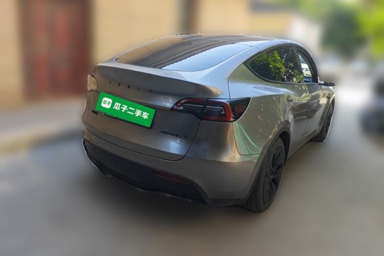 Used Tesla Model Y 2023 Rear-Wheel-Drive Version Rear Right 45 Deg