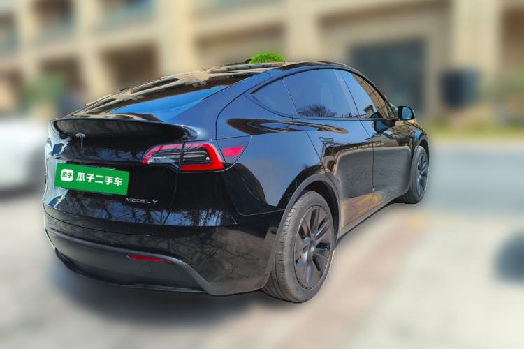 Used Tesla Model Y 2023 Rear-Wheel-Drive Version Rear Right 45 Deg