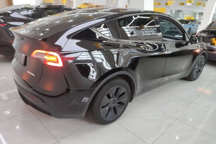 Used Tesla Model Y 2023 Rear-Wheel-Drive Version Rear Right 45 Deg