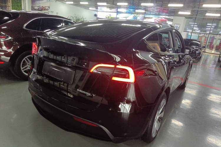 Used Tesla Model Y 2023 Long-Range All-Wheel-Drive Version Rear Right 45 Deg
