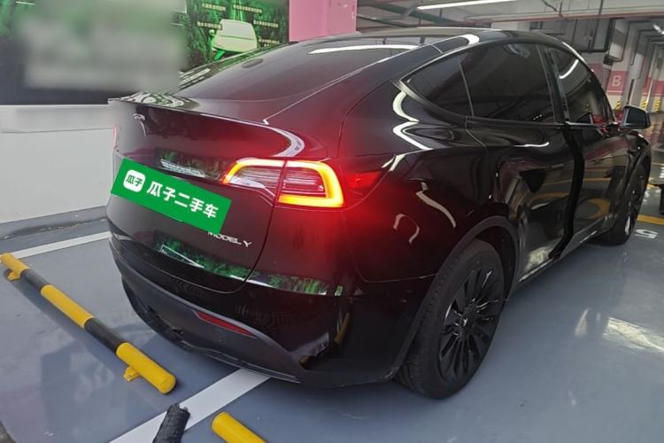 Used Tesla Model Y 2023 Rear-Wheel-Drive Version Rear Right 45 Deg
