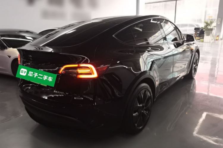 Used Tesla Model Y 2023 Rear-Wheel-Drive Version Rear Right 45 Deg