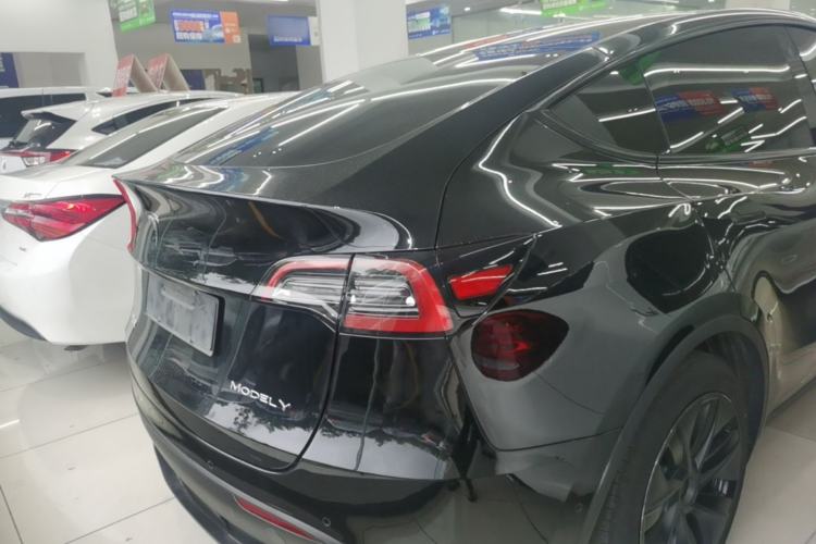 Used Tesla Model Y 2023 Rear-Wheel-Drive Version Rear Right 45 Deg