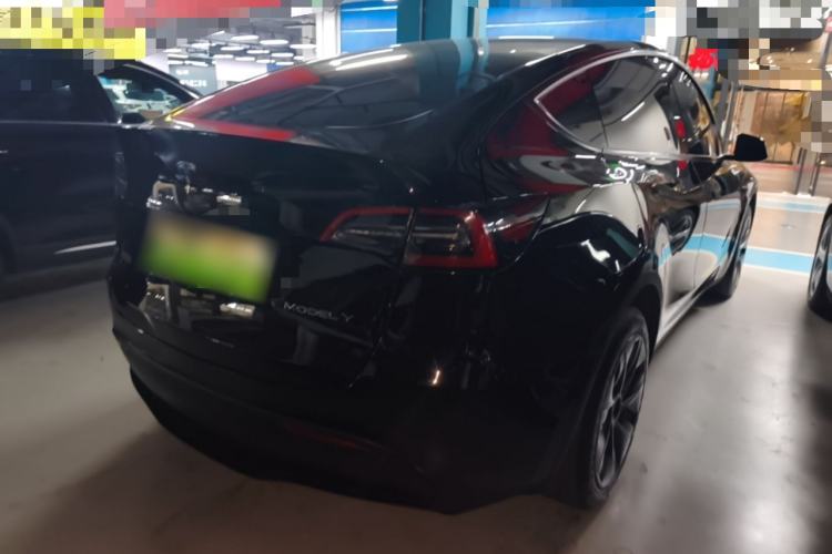 Used Tesla Model Y 2023 Rear-Wheel-Drive Version Rear Right 45 Deg
