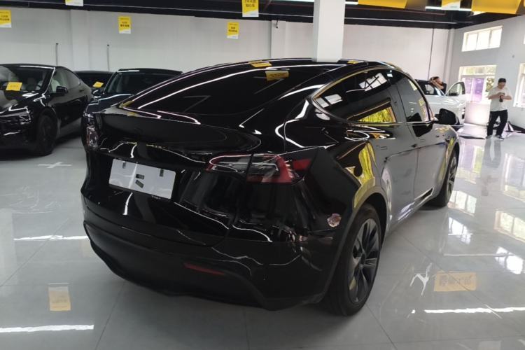 Used Tesla Model Y 2023 Rear-Wheel-Drive Version Rear Right 45 Deg