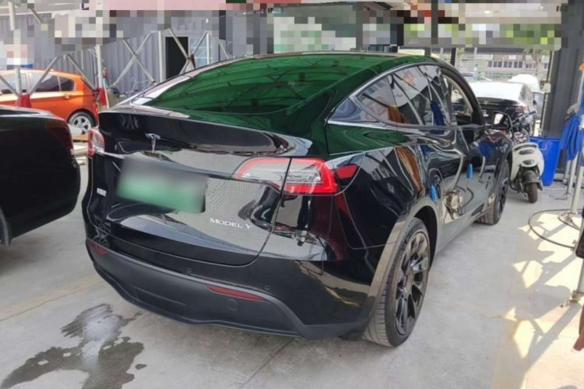Used Tesla Model Y 2023 Rear-Wheel-Drive Version Rear Right 45 Deg