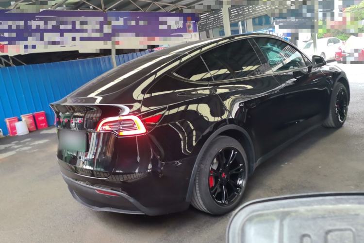 Used Tesla Model Y 2023 Rear-Wheel-Drive Version Rear Right 45 Deg
