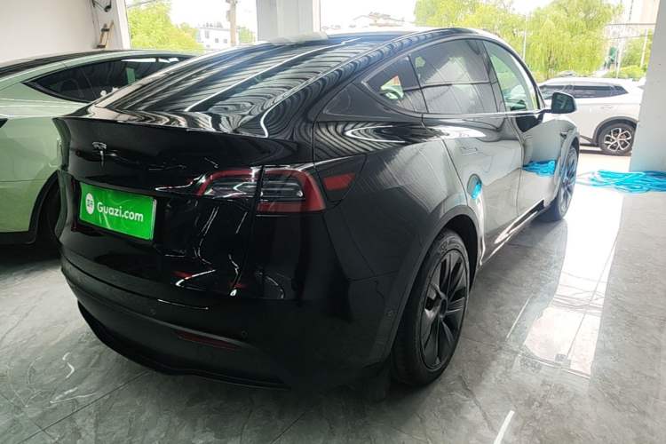 Used Tesla Model Y 2023 Rear-Wheel-Drive Version Rear Right 45 Deg