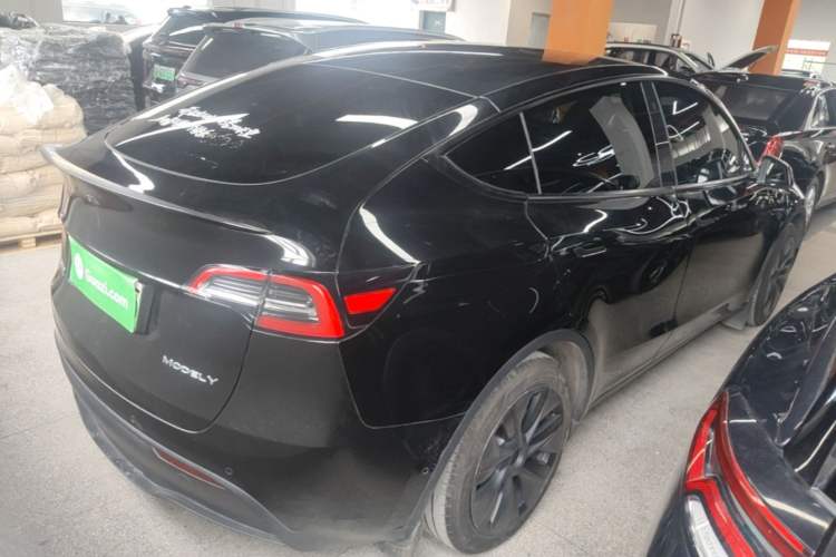 Used Tesla Model Y 2023 Rear-Wheel-Drive Version Rear Right 45 Deg
