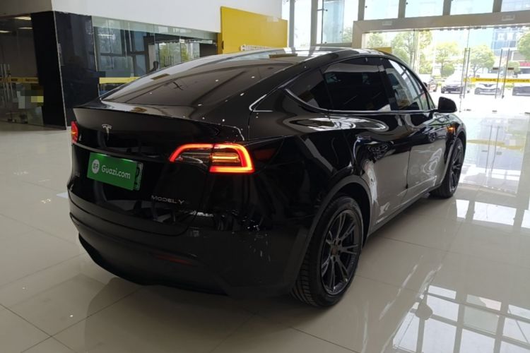 Used Tesla Model Y 2023 Rear-Wheel-Drive Version Rear Right 45 Deg