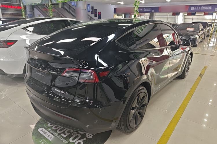 Used Tesla Model Y 2023 Rear-Wheel-Drive Version Rear Right 45 Deg