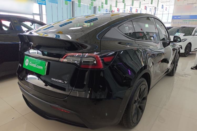 Used Tesla Model Y 2023 Rear-Wheel-Drive Version Rear Right 45 Deg