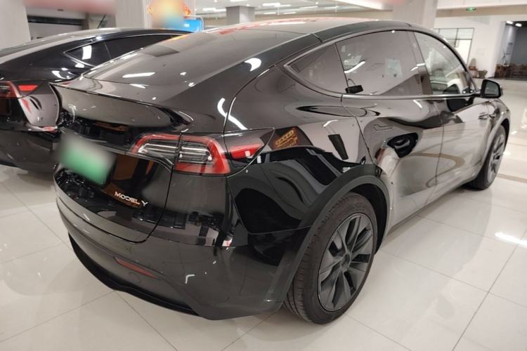 Used Tesla Model Y 2023 Rear-Wheel-Drive Version Rear Right 45 Deg