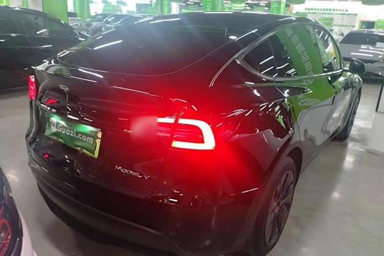 Used Tesla Model Y 2023 Rear-Wheel-Drive Version Rear Right 45 Deg