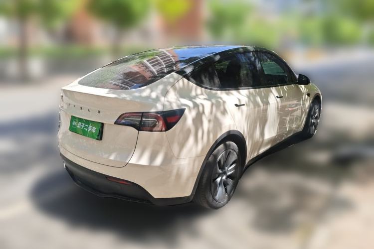 Used Tesla Model Y 2023 Rear-Wheel-Drive Version Rear Right 45 Deg